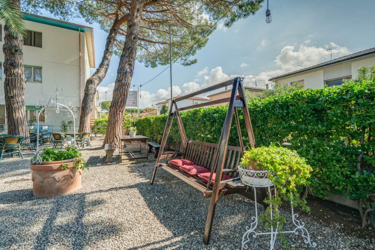 Hotel Massimo Marina di Cecina Exterior foto